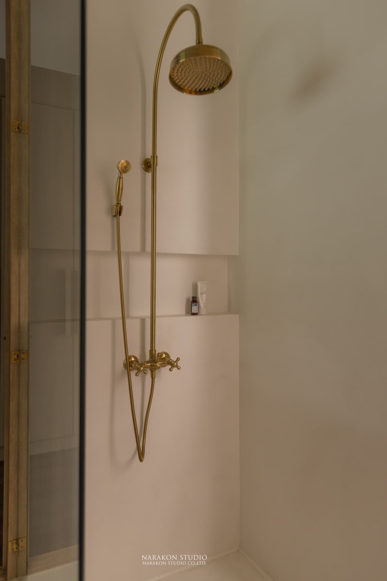 Modern Classic Home 26