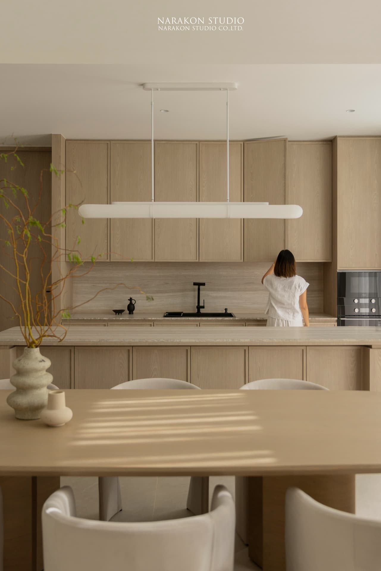 Natural Wood Residence 14