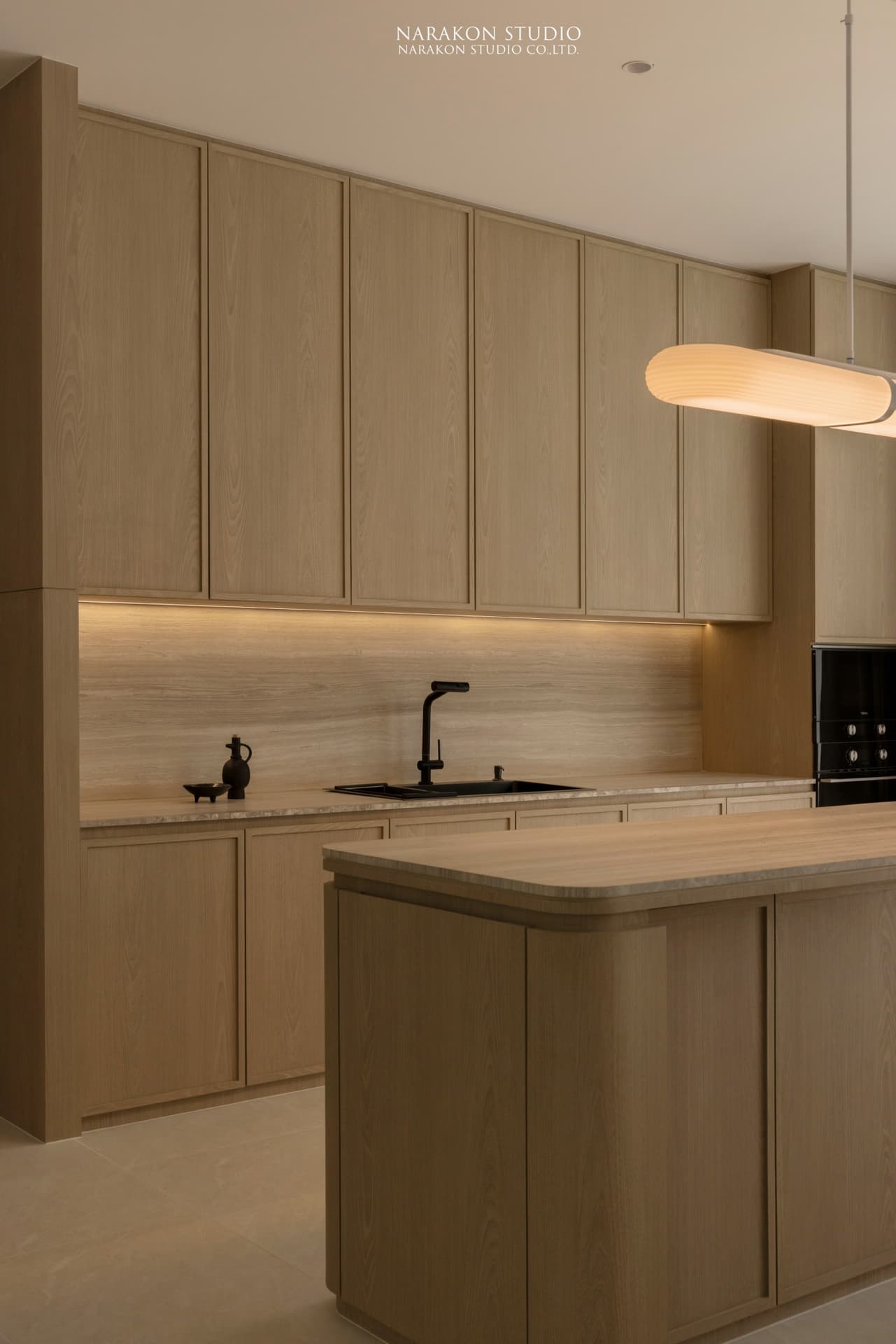 Natural Wood Residence 17