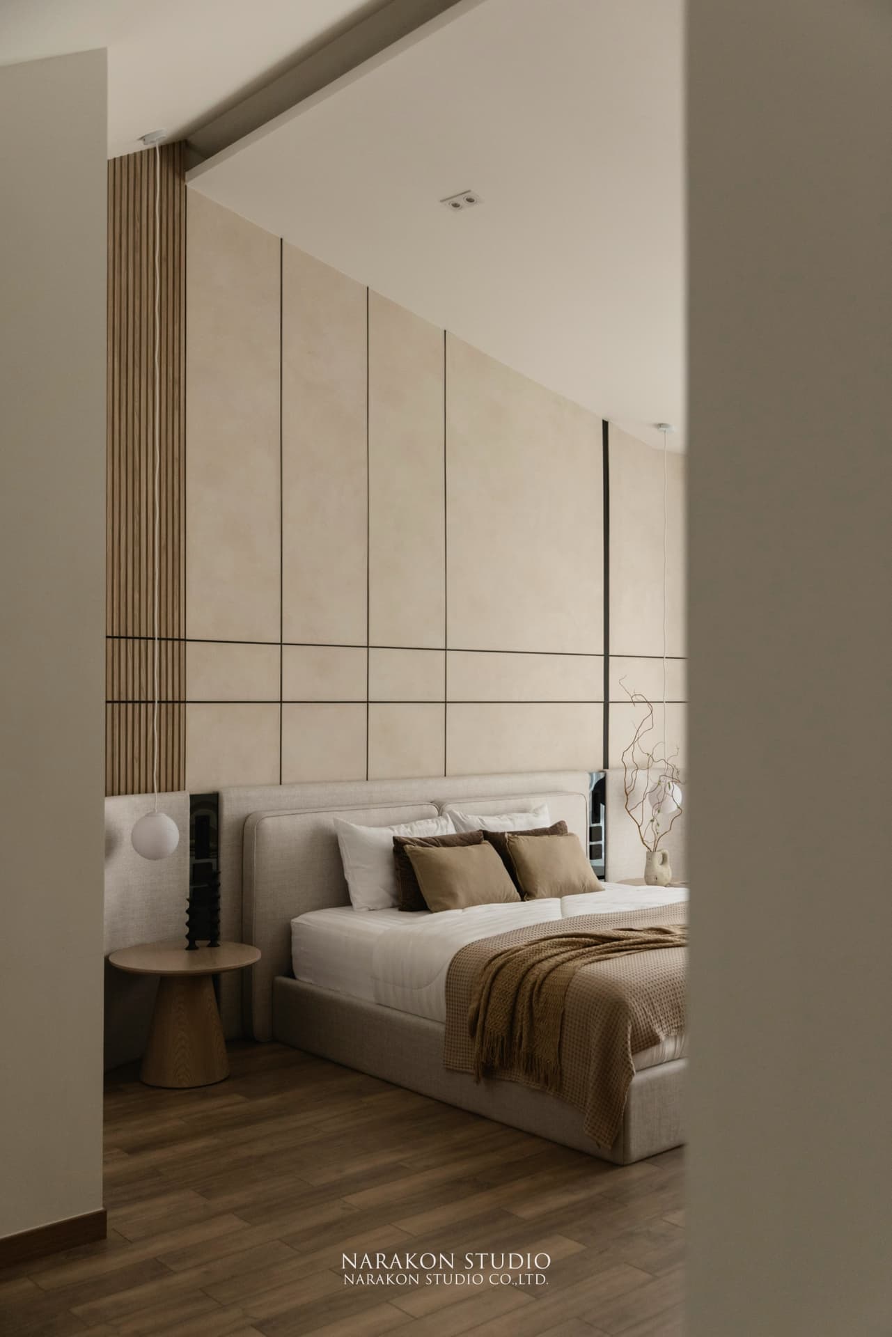 Natural Wood Residence 19