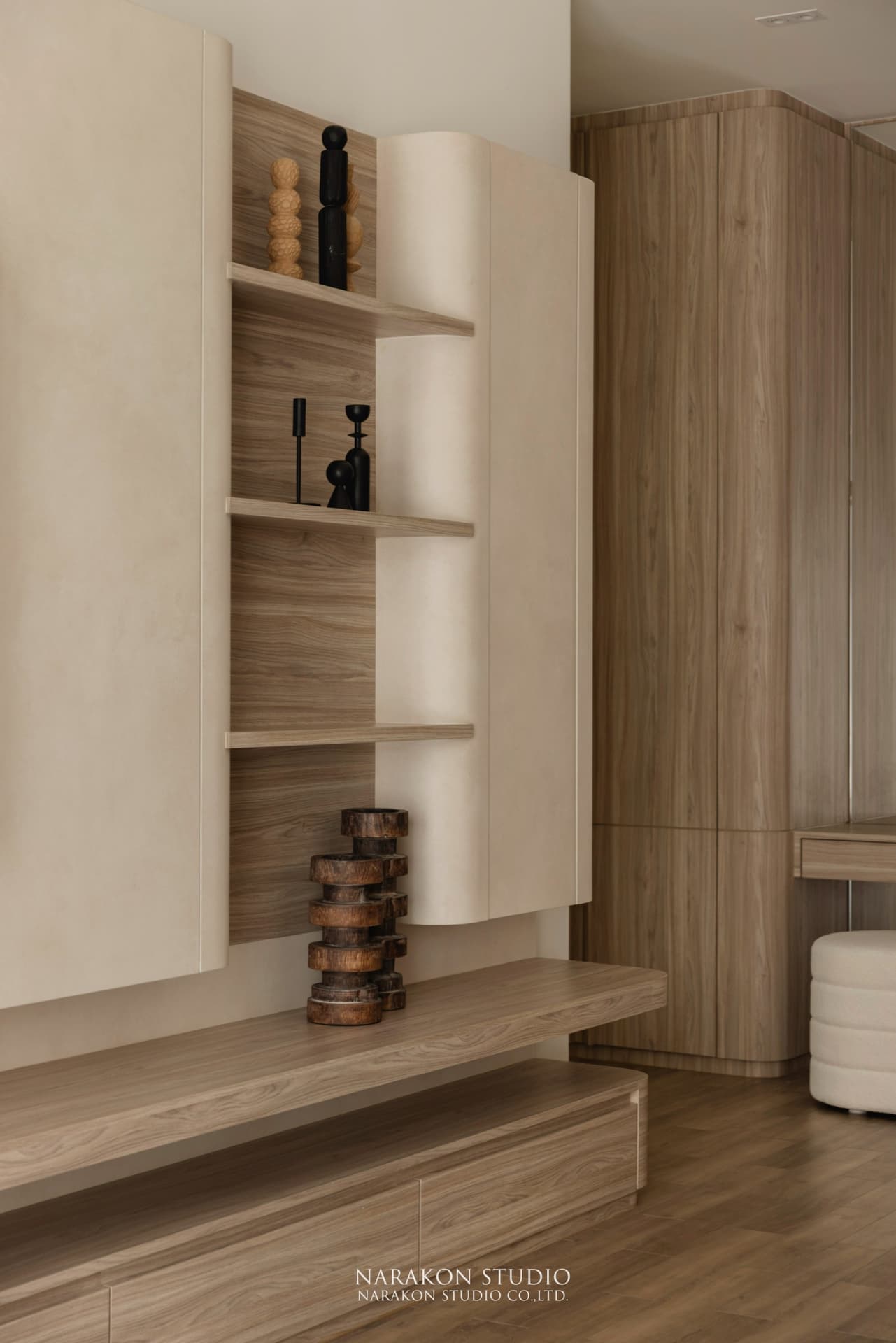 Natural Wood Residence 22