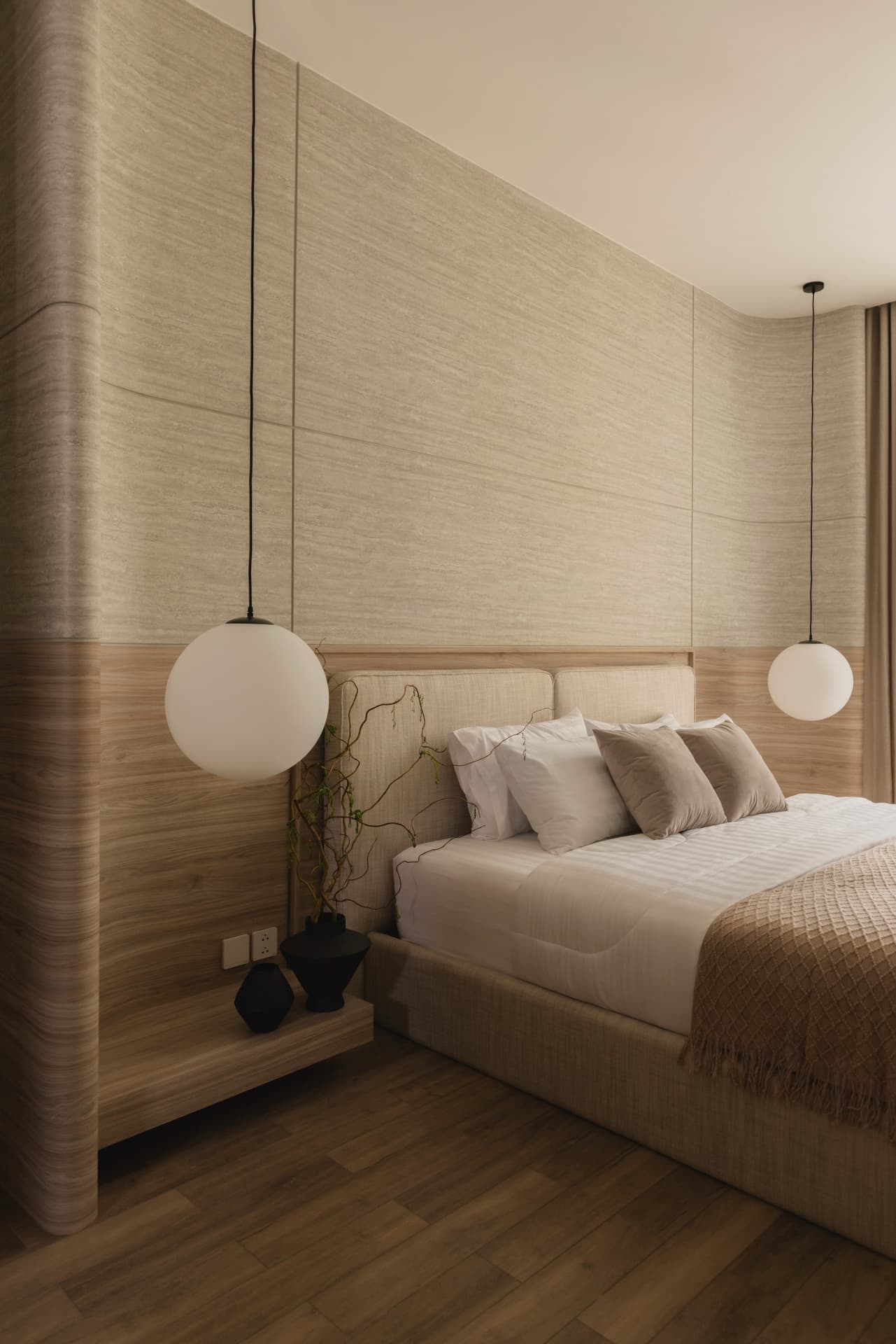 Natural Wood Residence 29
