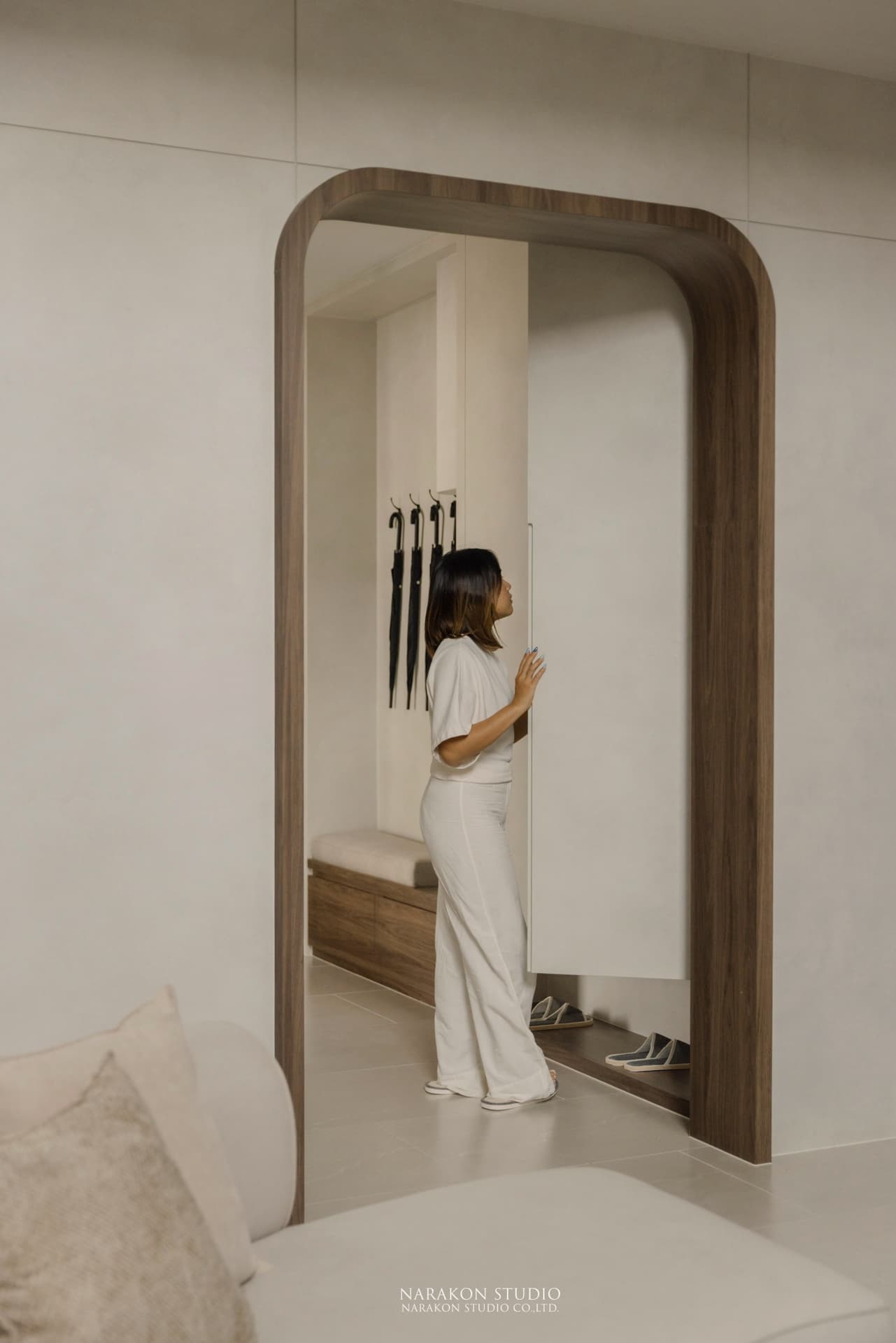 Soft Contemporary 09