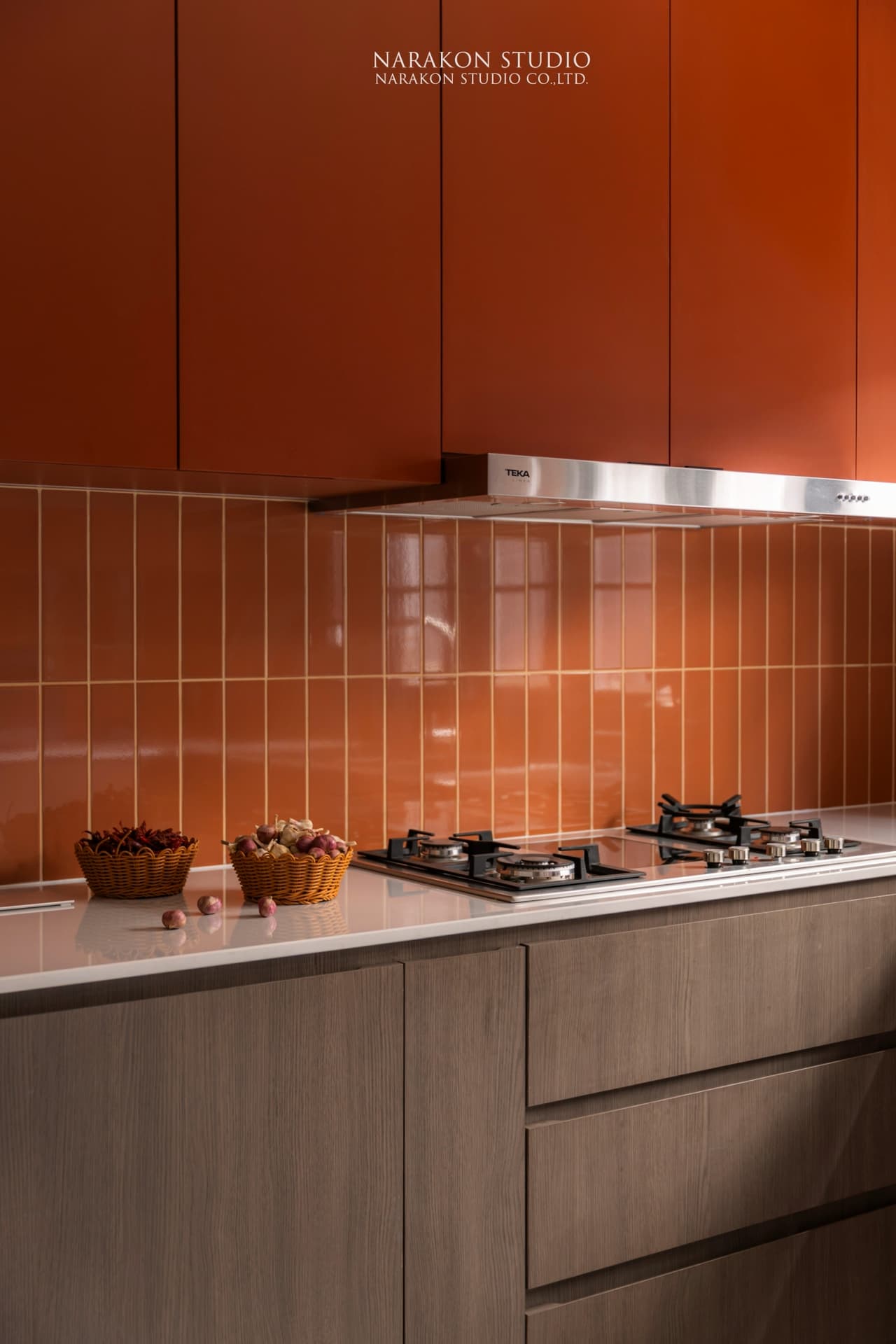 Neoclassic Elegance 20
