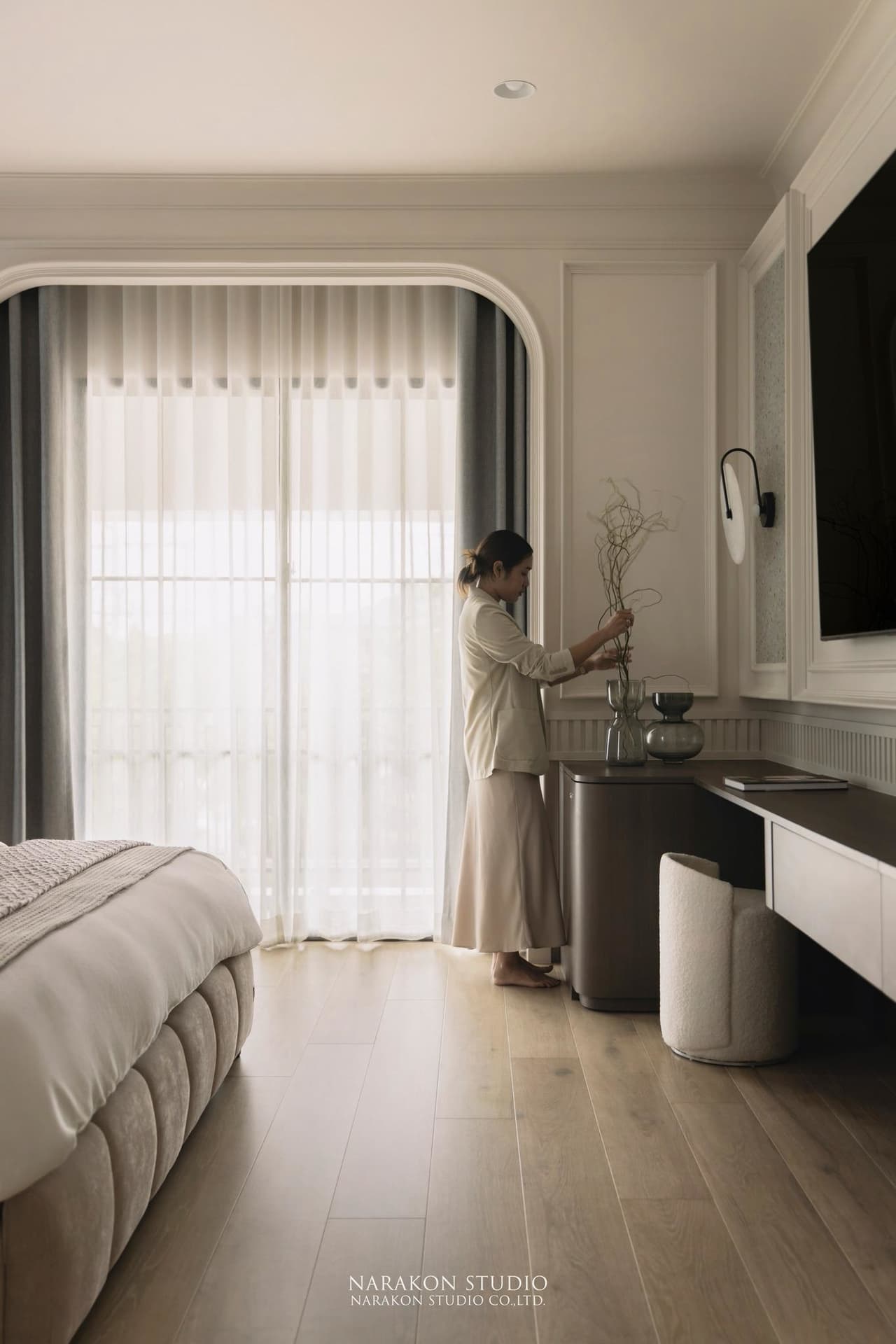 Neoclassic Elegance 25